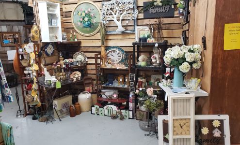 Rediscovered Treasures Flea Market & consignment