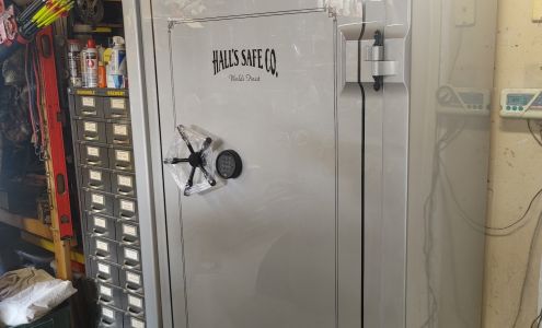 Hall’s Safe Company