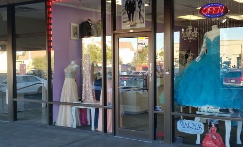 Dress Shop / BELIEVE BOUTIQUE LAS VEGAS / Quince Prom HoCo