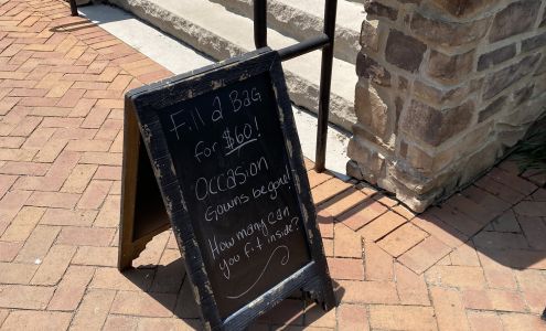 Emerald & Oak Bridal