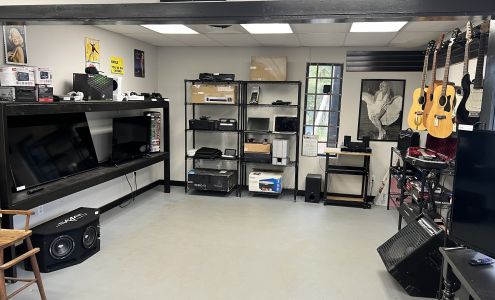 Big Boom Gun and Pawn Inman