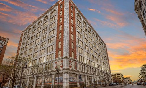 Monogram on Washington Apartments