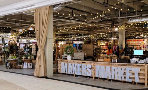 Makers Market at Southwest Plaza