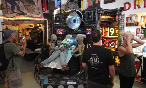 The Freakybuttrue Peculiarium and Museum