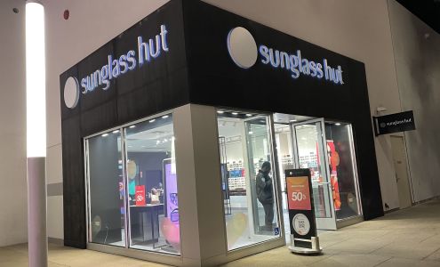 Sunglass Hut