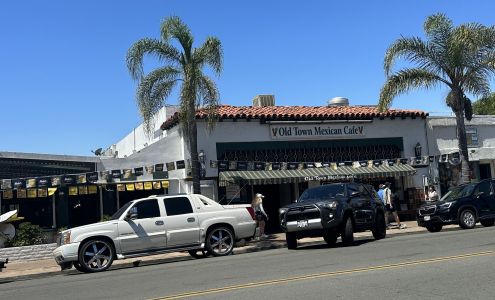 Treasures By the Sea