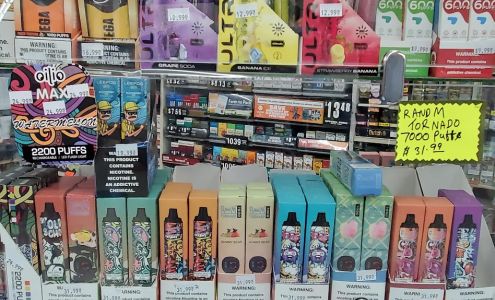 MINI PIPES AND TOBACCO