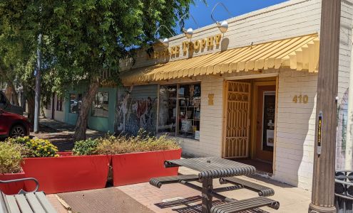 Keepsake Trophy & Engraving