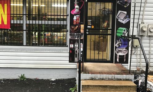 Smokers Genie/ Snack Shop