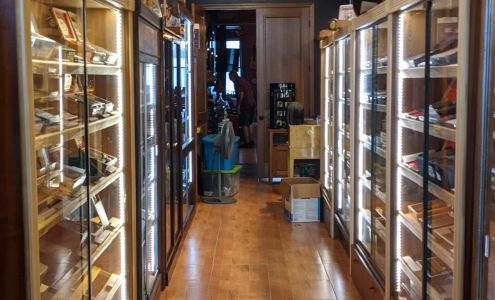 Connecticut Cigar Company