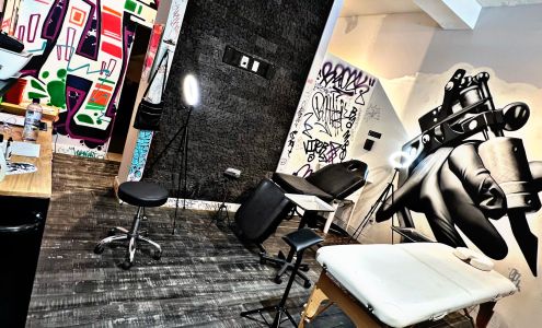 Wynwoods Ink & Ashes Tattoo and Smoke shop