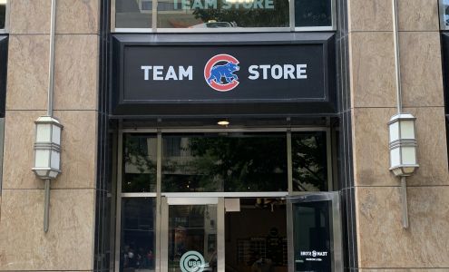 Chicago Cubs Team Store - Michigan Ave