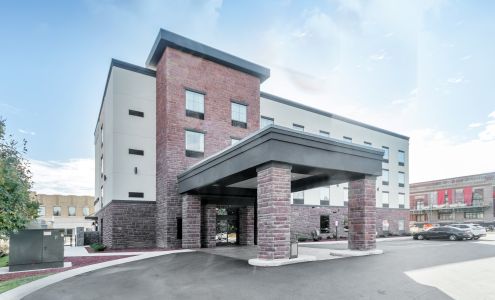 Cobblestone Hotel & Suites - Janesville