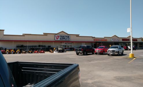 Tractor Supply Vernon