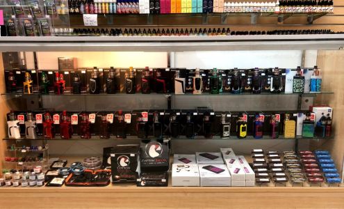 Cloud 9 Smokes & Vapors