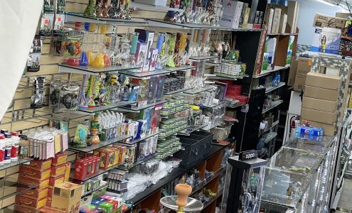 Dreamer Tobacco Shop