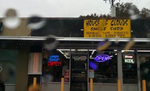 House of Clouds Smoke Shop - Central