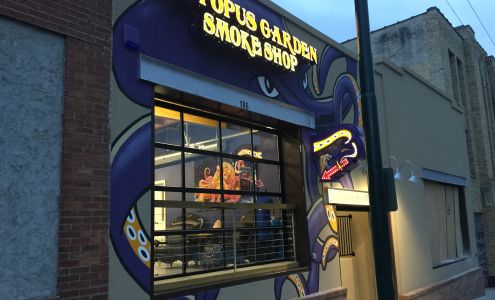 Octopus Gardens Smoke Shop