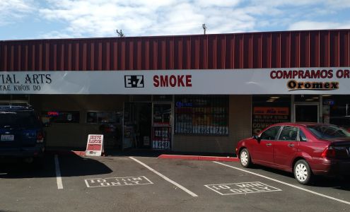 Cloud 9 Smoke Shop