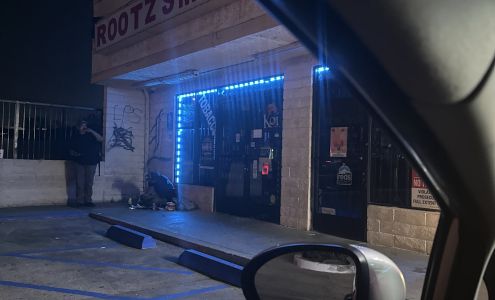 Rootz Smoke Shop