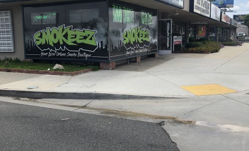 Smokeez Smoke Shop