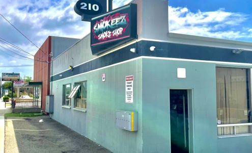 Smokeez Smoke Shop