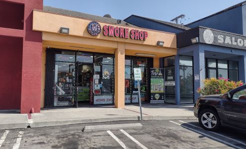 Bulldog USA Smoke Shop