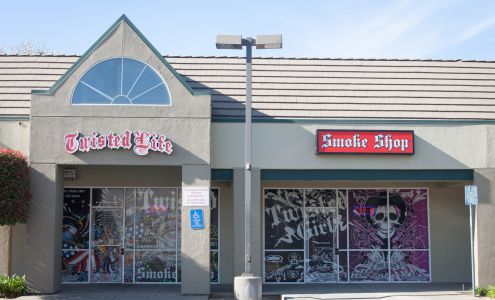 Twisted Smoke Shop (Sunrise) - Disposable Vapes, CBD, Kratom, OPMS, Flum, Elfbar, Lost Mary