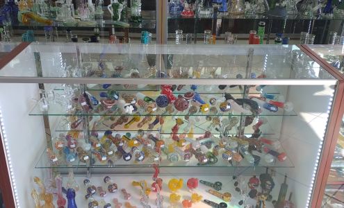 Dragon Smoke Shop