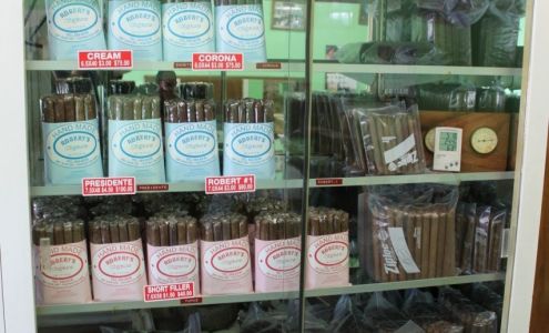 Robert's Cigar Store