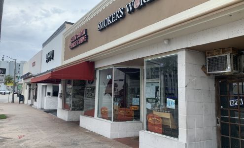 Smoker's World Miami Beach