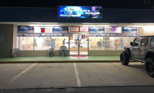 Strange Cloudz Vape & Novelties