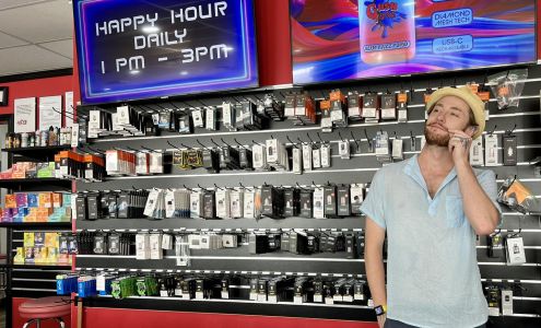 Juicy's Vapor Lounge Junction City