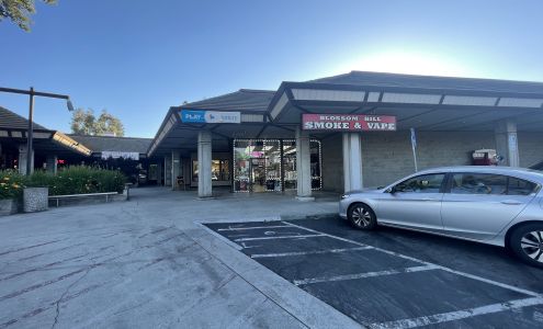 Blossom Hill Smoke & Vape