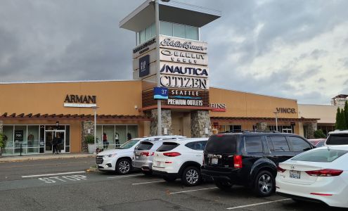 Armani Outlet Premium Outlets Seattle