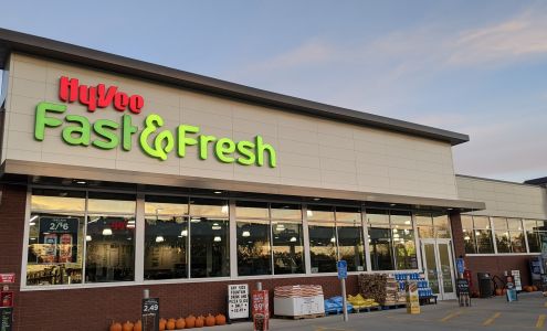 Hy-Vee Fast & Fresh