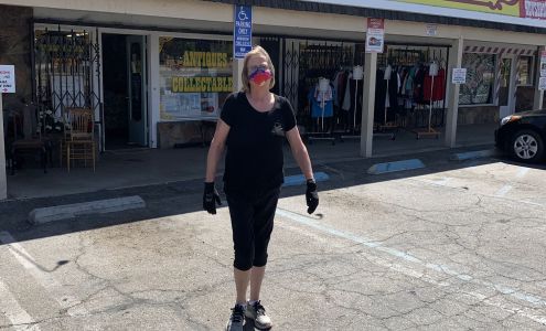 Dollar Deal Thrift Apple Valley