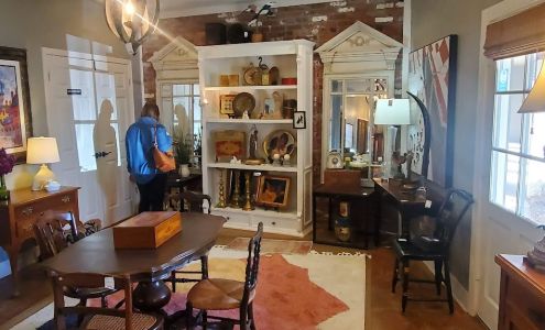 Palladian Consign & Design