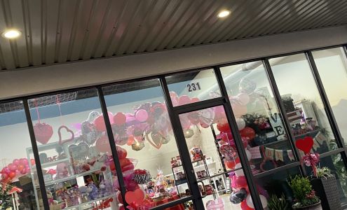 K LeShae's Florist & Gift Boutique