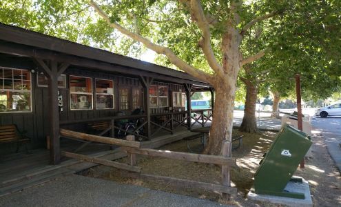 Pinnacles Campground Store Paicines