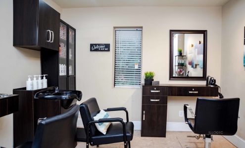 PEARL SALON SUITES- WEST END