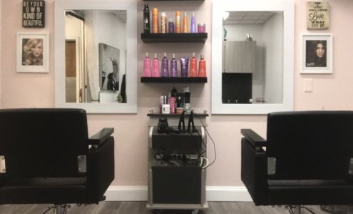 Sabrina's Colour Bar