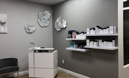 Bombshell Salon and Suites