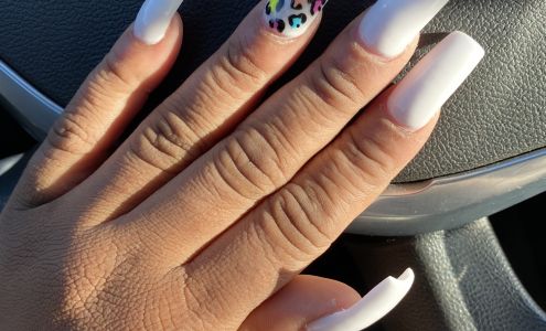 Annie’s Nails & Spa