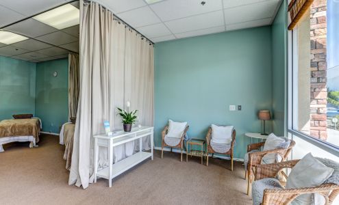 Massage Days 19755 Vanowen St Suite A-26, Winnetka California 91306