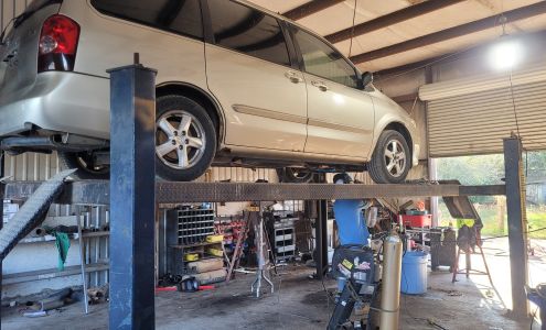 Ronnie's Mufflers & Brakes