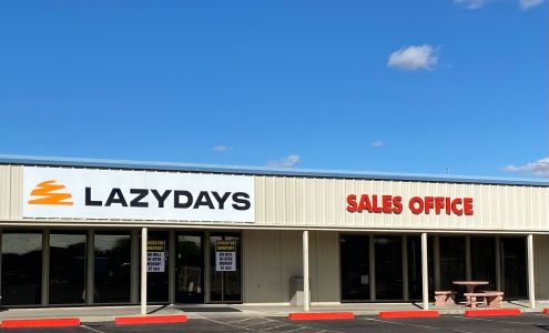 Lazydays RV of Phoenix at Arrowhead