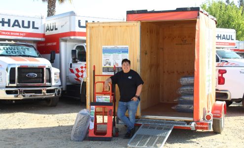 U-Haul Neighborhood Dealer