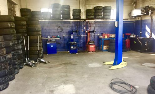 Munroe's Tire & Automotive Services