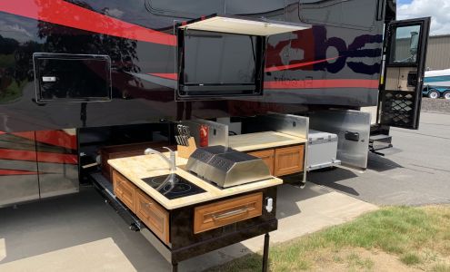 Connecticut Motor Cars & Coaches